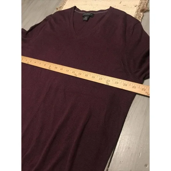 Banana Republic Luxury Burgundy Vneck Silk Cashmere Blend Pullover Sweater Sz L - Picture 6 of 8